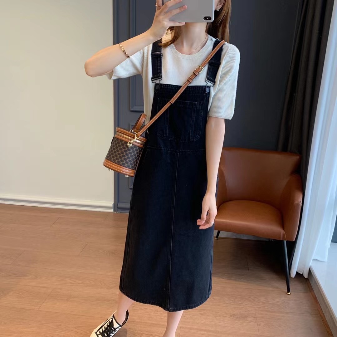 洋气裙裙柔软牛仔棉减龄显瘦水洗黑色牛仔背带裙女秋冬新款