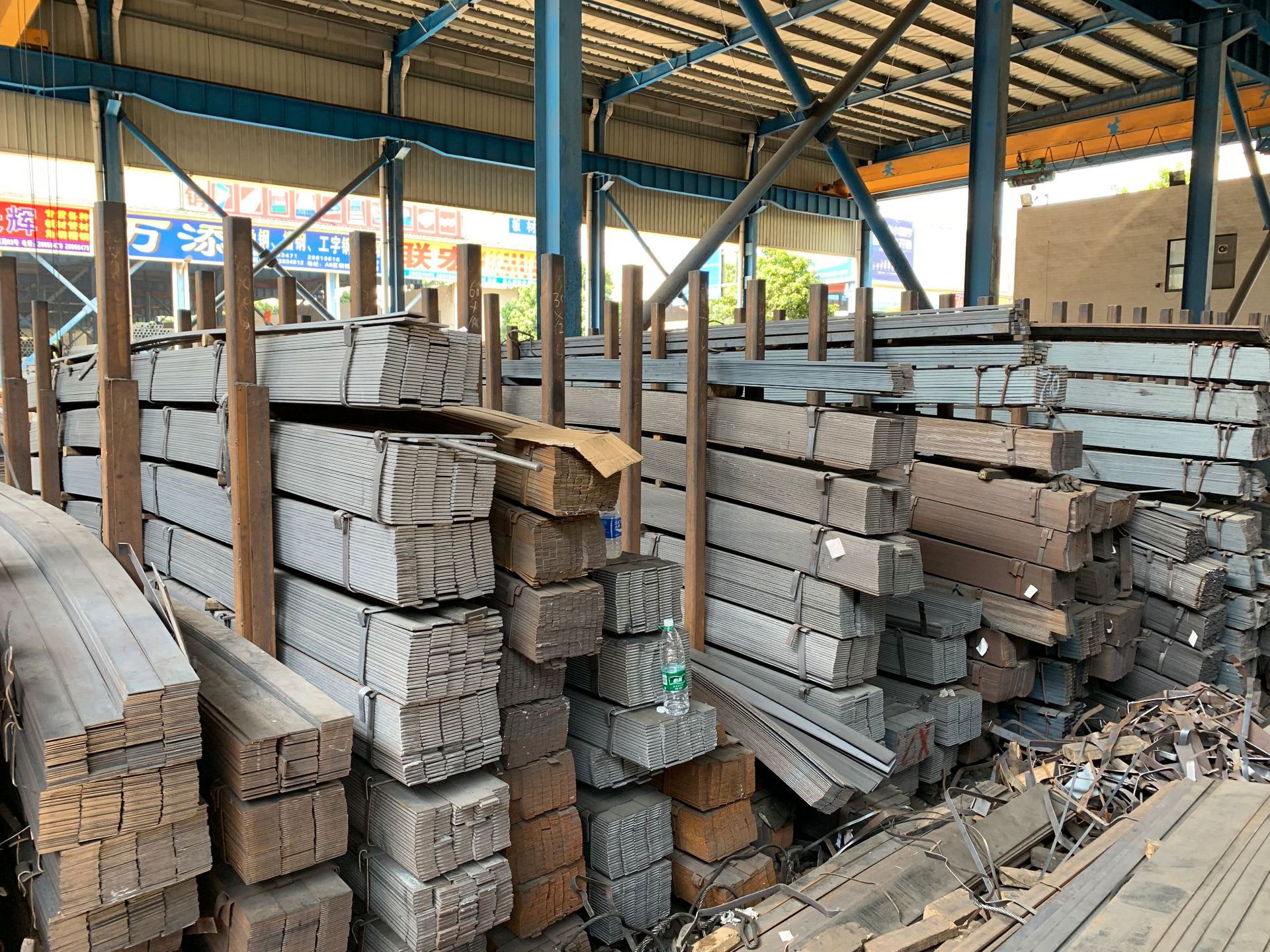 热扎扁钢弯扁铁 冲孔热镀锌扁钢 扁铁 钢胚 扁条钢扁钢弯头