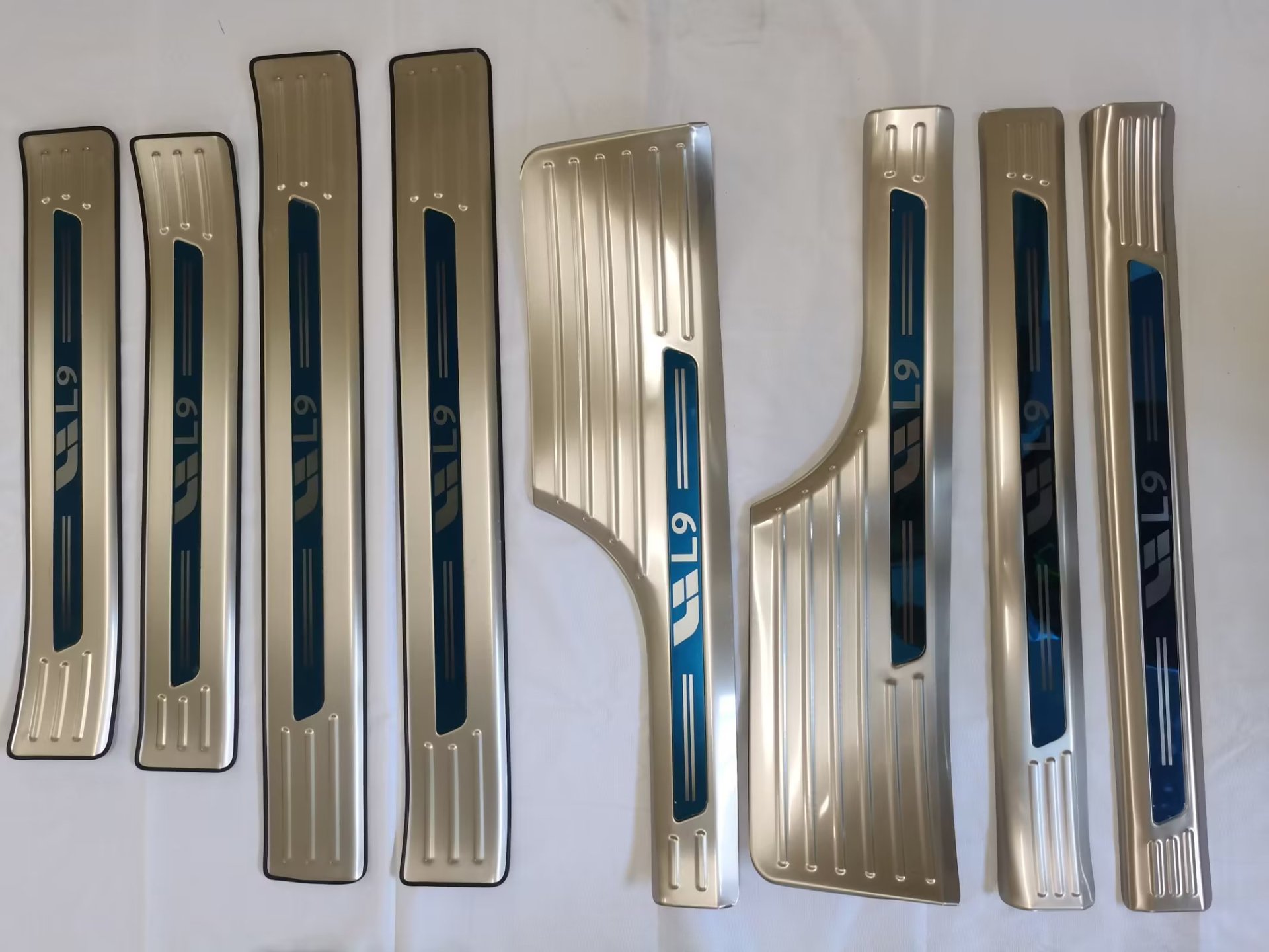 理想l9改装车门槛条保护贴迎宾脚踏板必备配件22款汽车专用品