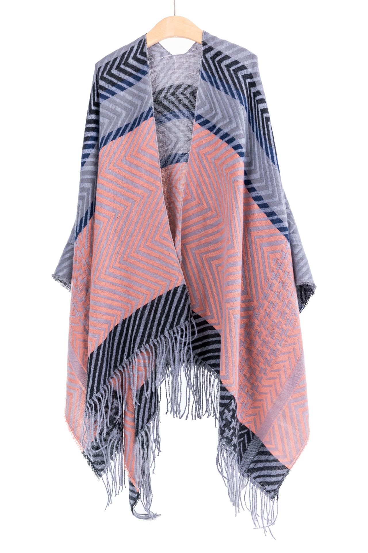 2022 秋冬新款几何带流苏图案色织披肩斗篷保暖梭织围巾披肩斗