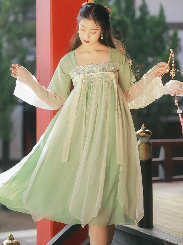 复古改良拼接绣花汉服2022年春夏新款女装古风日常中国风连衣裙子