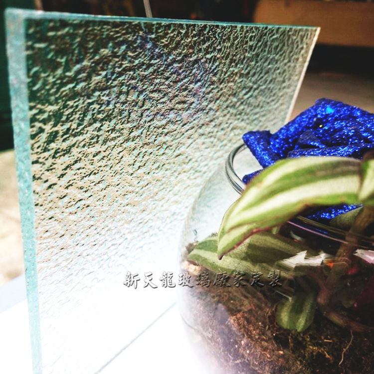 银霞艺术压花玻璃浴室天花吊顶玄关屏风隔断门窗钢化工艺玻璃