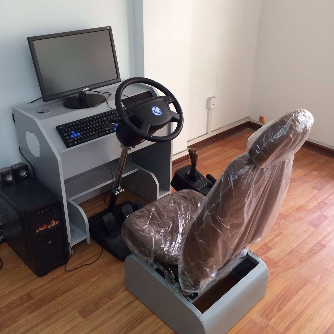 学车模拟器开车汽车驾驶模拟器训练机驾校验收设备机器一体机驾吧