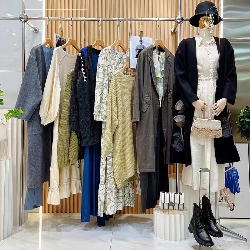 密扇米岫白茶米祖高端品牌折扣女装尾货批发专柜库存衣服直播货源