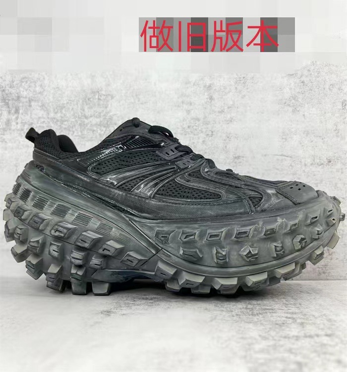 Paris Dad Shoes Women's Ins Trendy 2022 New Leisure Sports Distressed Breathable Couple Tire Thick Bottom Tank Shoes