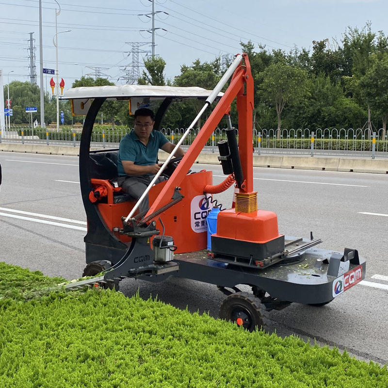 公里两旁绿篱修剪车 冬青修剪平面立面修剪车 电动驾驶自动修剪车