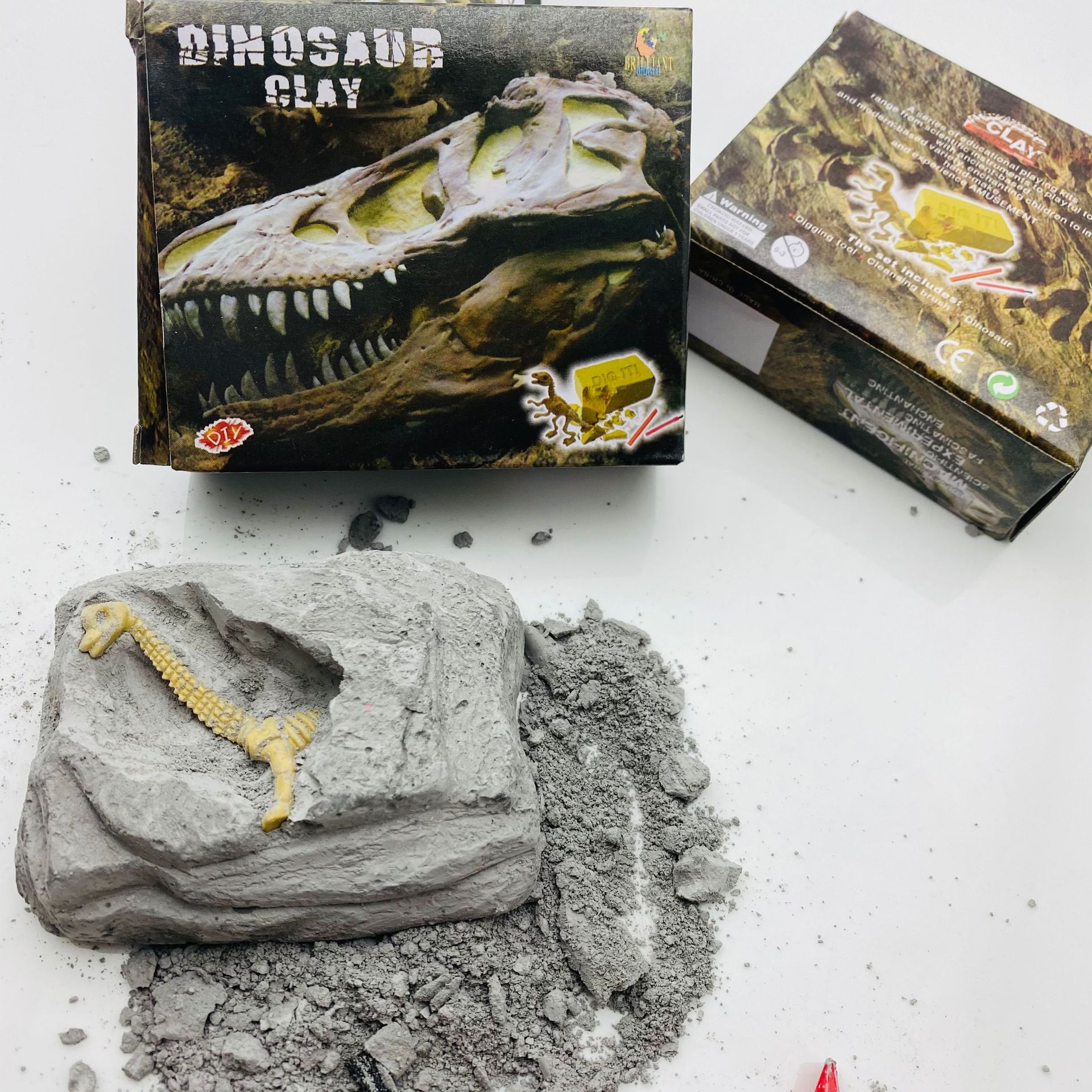 跨境儿童考古挖掘玩具 地摊热销diy创意恐龙蛋 儿童益智恐龙化石