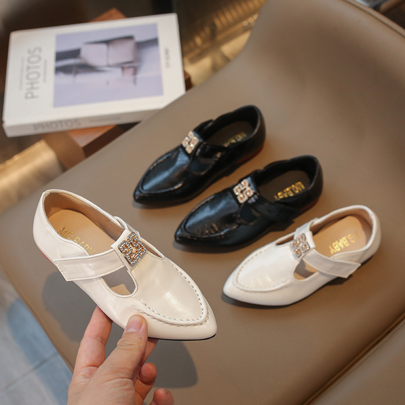 女童尖头小皮鞋2024春秋季新款韩儿童软底公主鞋百搭单鞋批发代发