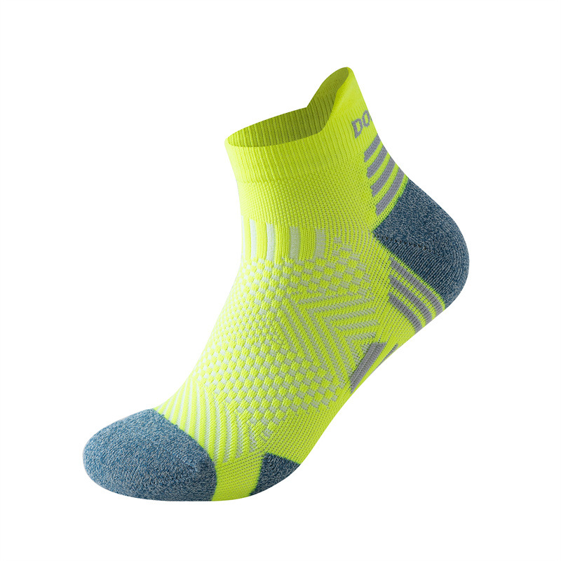 Production and Wholesale Professional Marathon Running Socks Men and Women Fitness Thick Towel Bottom Athletic Socks Short Tube Low-Top Ankle Socks