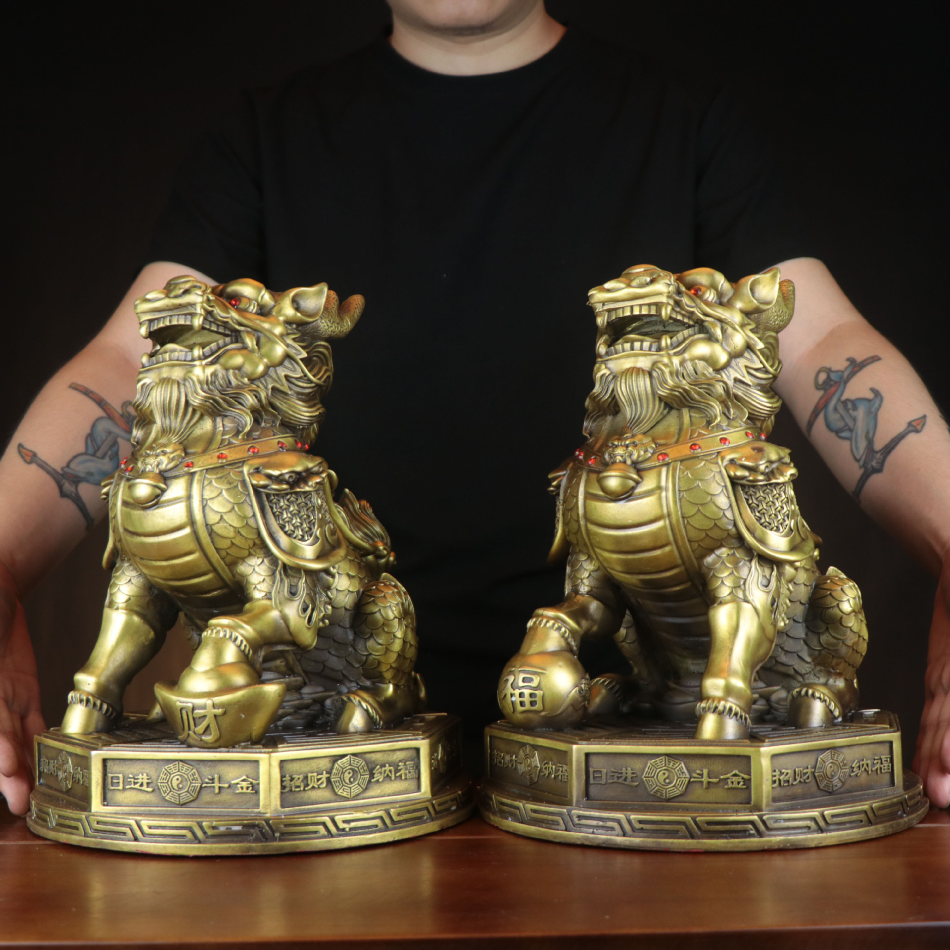 黄铜麒麟摆件 一对踩八卦麒麟 坐财富麒麟 开业家居店铺 将军麒麟