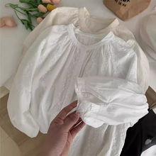 法式复古提花刺绣圆领衬衫女春夏新款设计感拼接灯笼袖减龄娃娃衫
