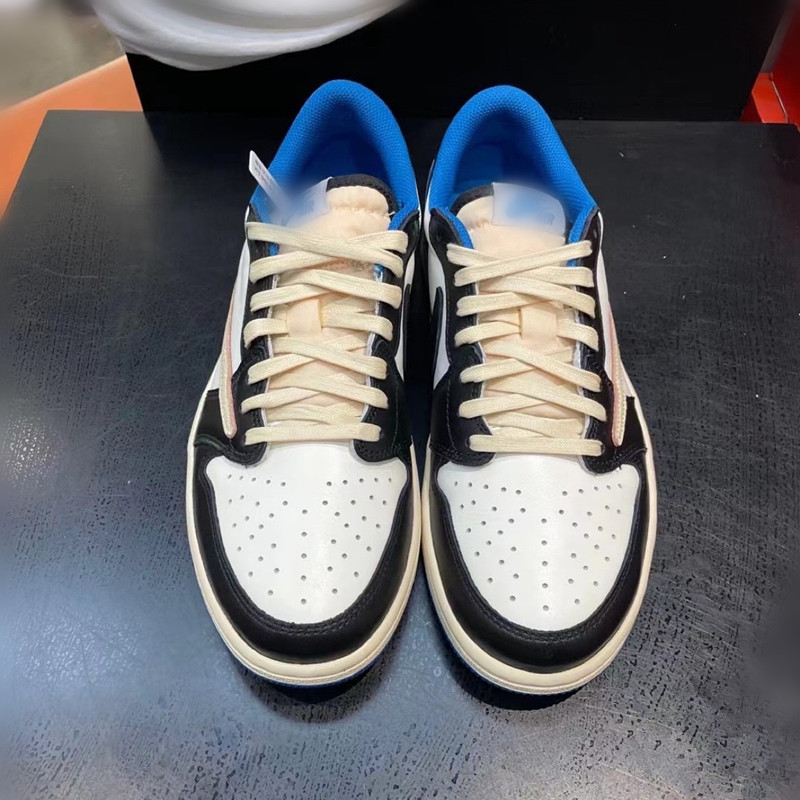 莆田鞋纯原头层版本aj1低帮男鞋 闪电倒钩黑摩卡烟灰女鞋情侣板鞋