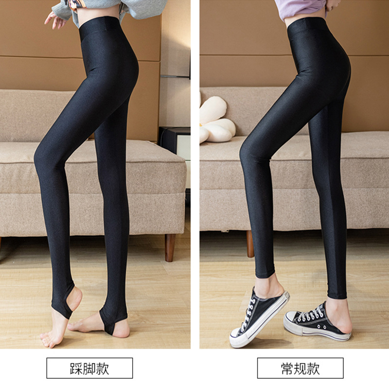 2021薄款连脚光泽裤女秋夏外穿显瘦冰丝踩脚裤子打底裤女外穿薄款