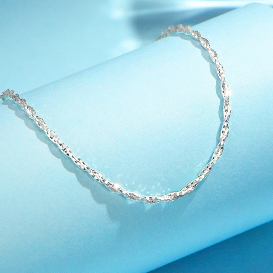 80元16294条可售立即订购加入进货单买家服务支付方式品牌:万利福银饰