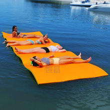 厂家夏季爆款新品xpe泡棉漂浮毯水上休闲嬉戏XPE浮床海外浮板批发