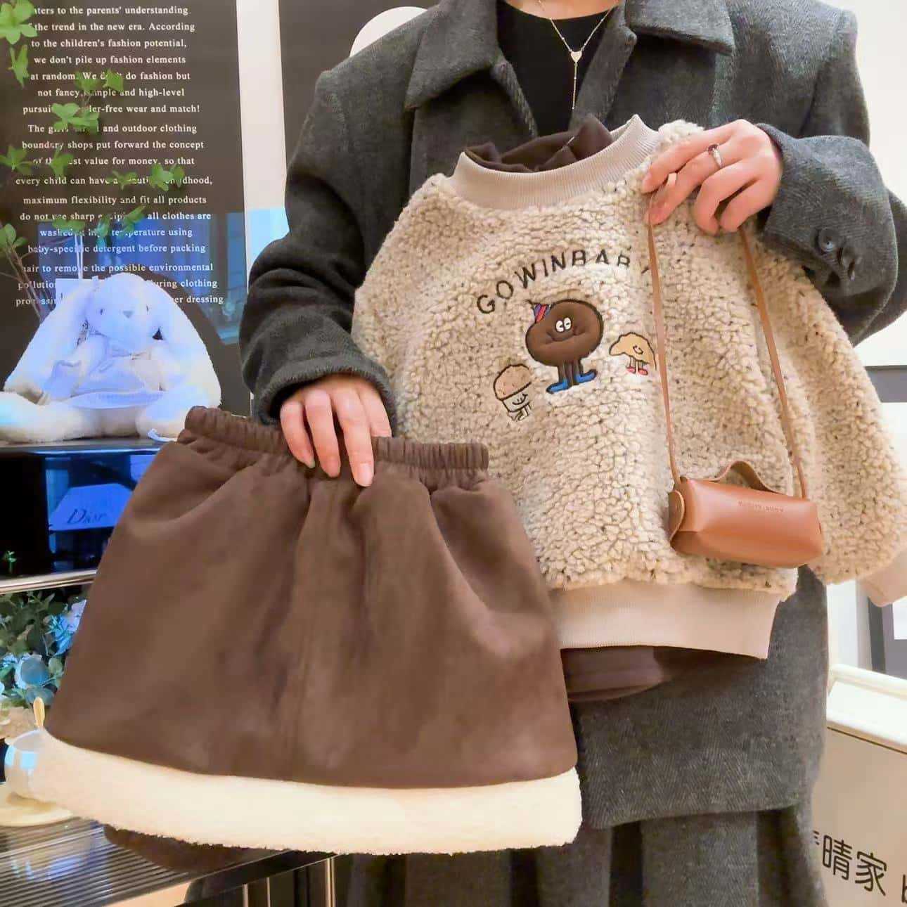 女童洋气韩系2025可爱卡通毛绒卫衣短裙两件套 秋冬新款套装