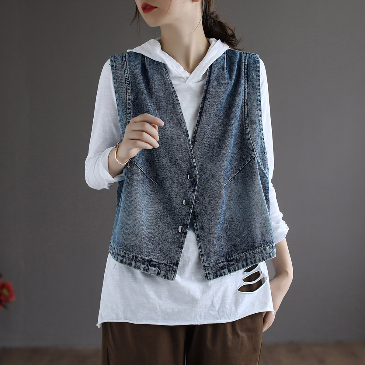 春季新款文艺纽扣开衫无袖牛仔背心女士复古大码v领马甲上衣2131