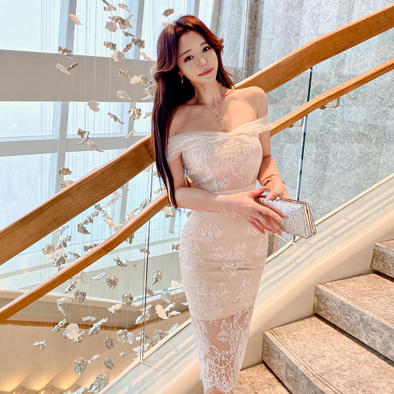 韩国东大门礼服女2021夏装一字领抹胸薄纱挂袖高腰修身蕾丝连衣裙