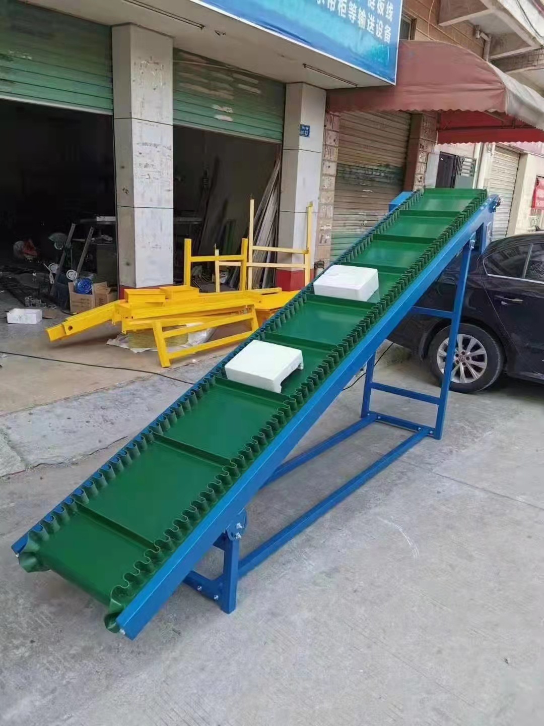 分拣输送带辣椒叶分离输送带豆类叶渣分离传送带厂家自营