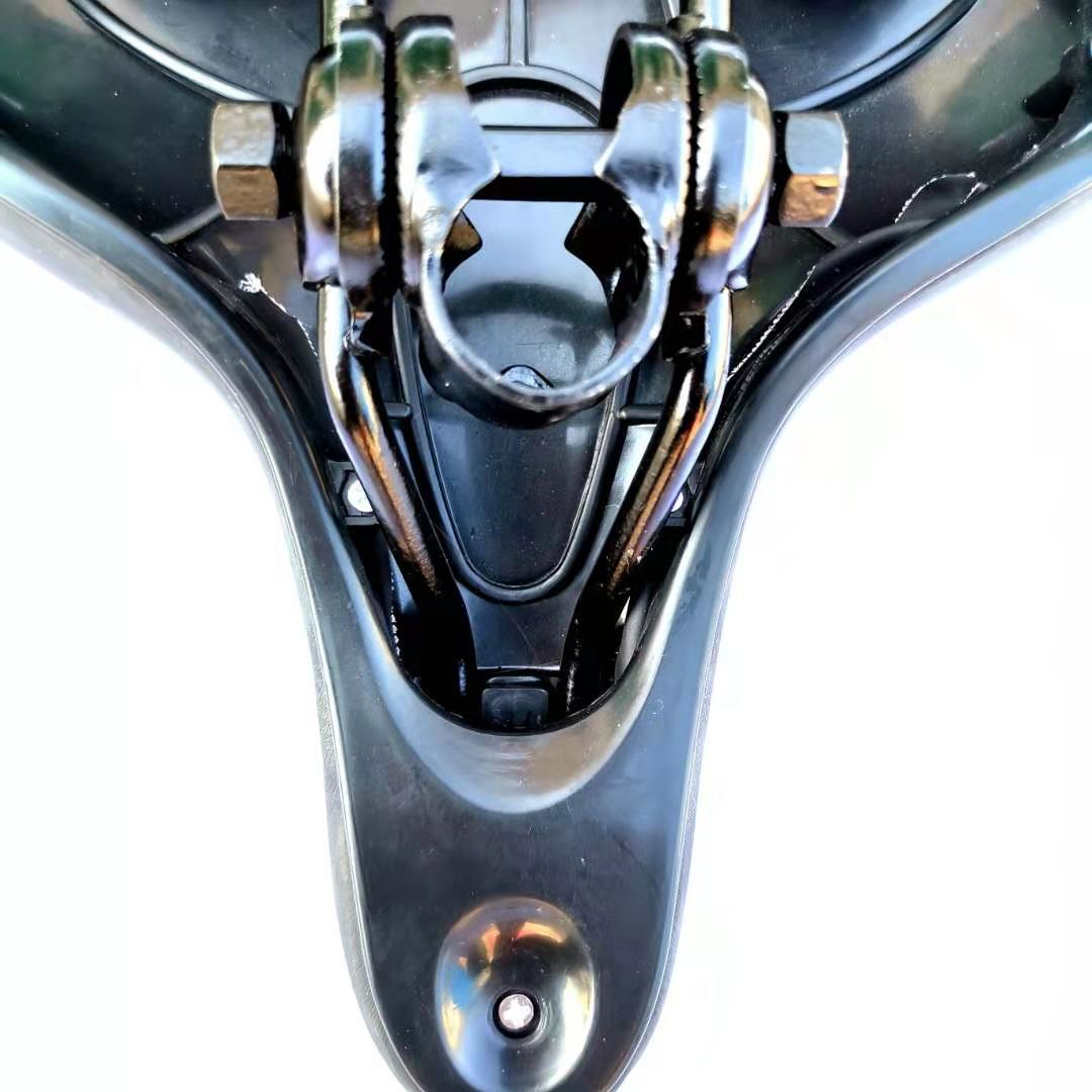 跨境聚氨酯舒适柔软自行车鞍座条纹黑色pu自行车车座骑行用品