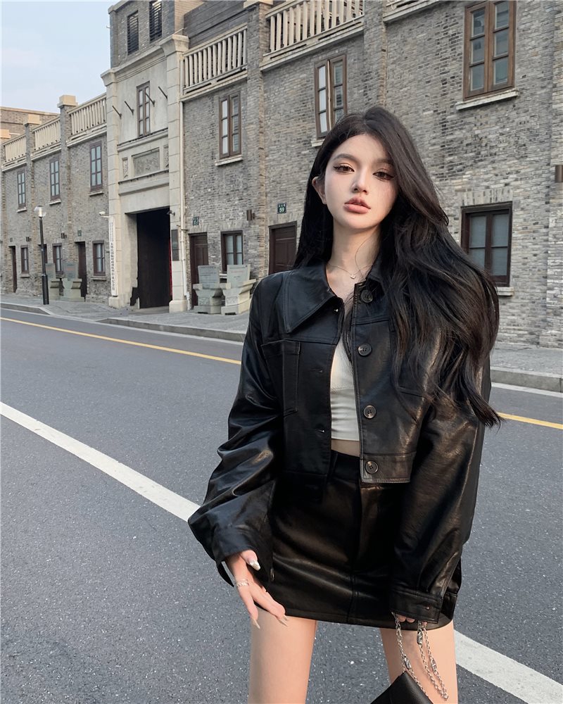 套装女春款短款宽松机车皮衣外套高腰a字包臀裙裤时尚