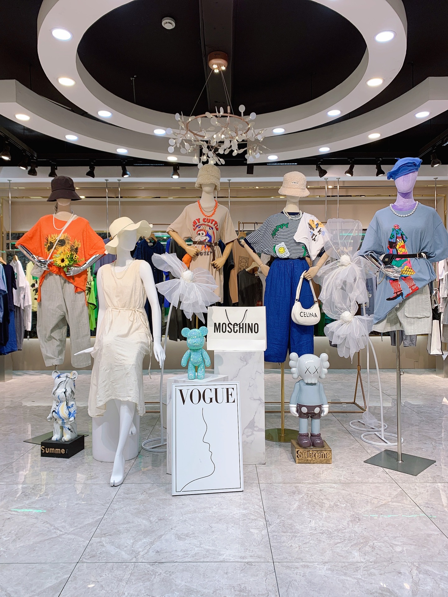 小鱼仔2023夏季大码潮牌女装折扣尾货一手货源批发供应商实体拿货