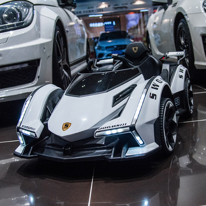 儿童电动跑车小孩四轮汽车宝宝遥控玩具车可坐人男女孩可充电童车