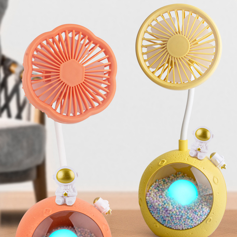 2023 New Cartoon Moon with Light Little Fan Usb Charging Portable Summer Bedroom Desktop Electric Fan