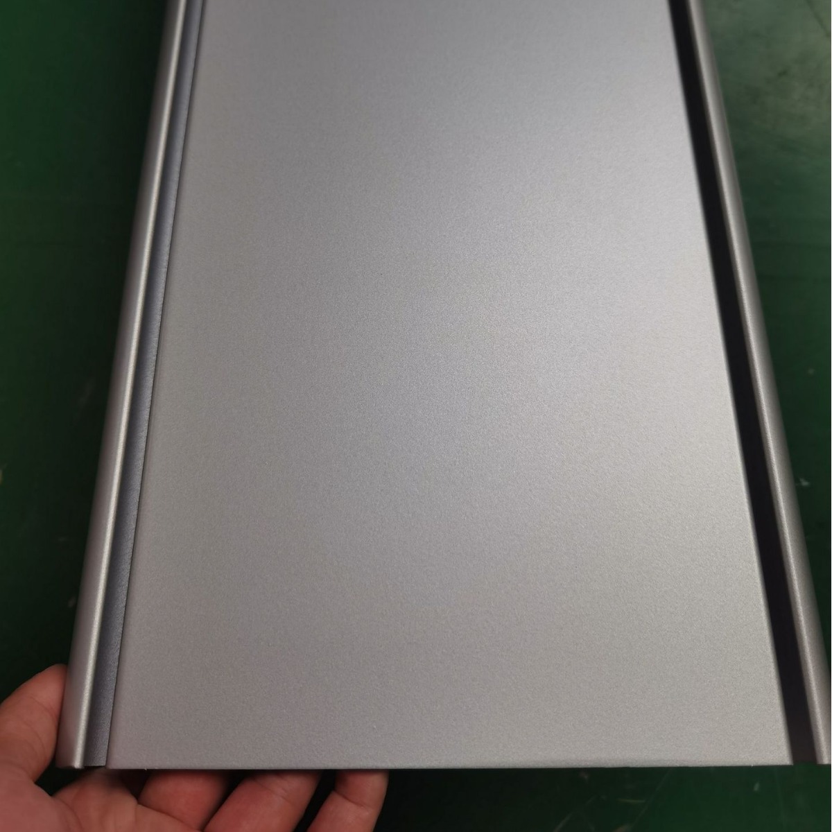 氟碳烤漆喷涂铝制品白银色油漆汽车漆金属涂装铁板铝板定制加工