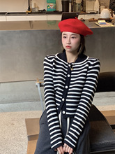 一杯冰美式慵懒条纹毛衣女冬季韩版设计感娃娃领短款针织开衫上衣