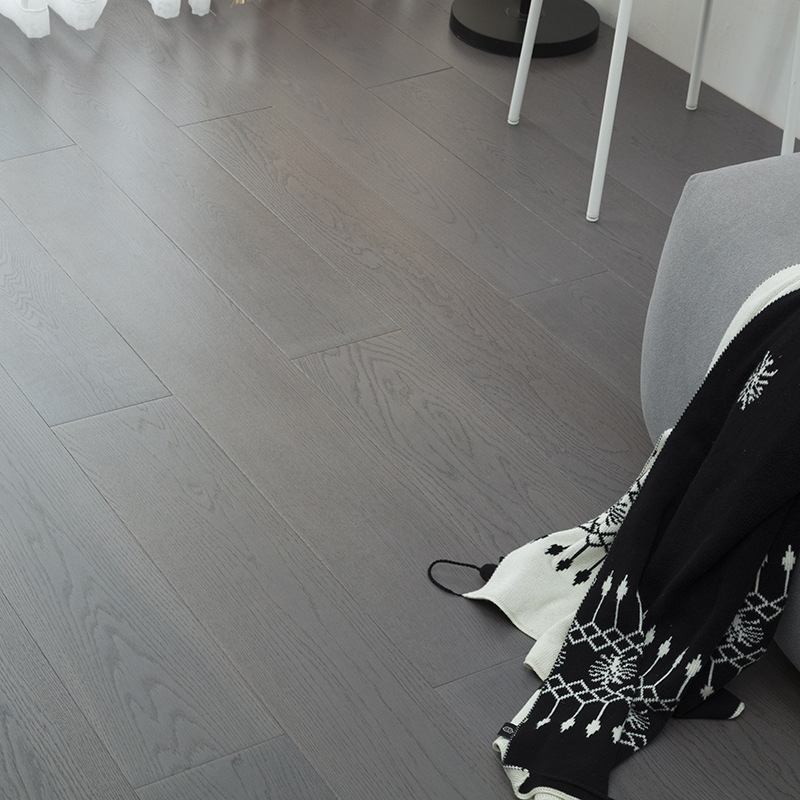 金属漆橡木新三层复合地板卧室客厅灰色系家用实木复合木地板批发