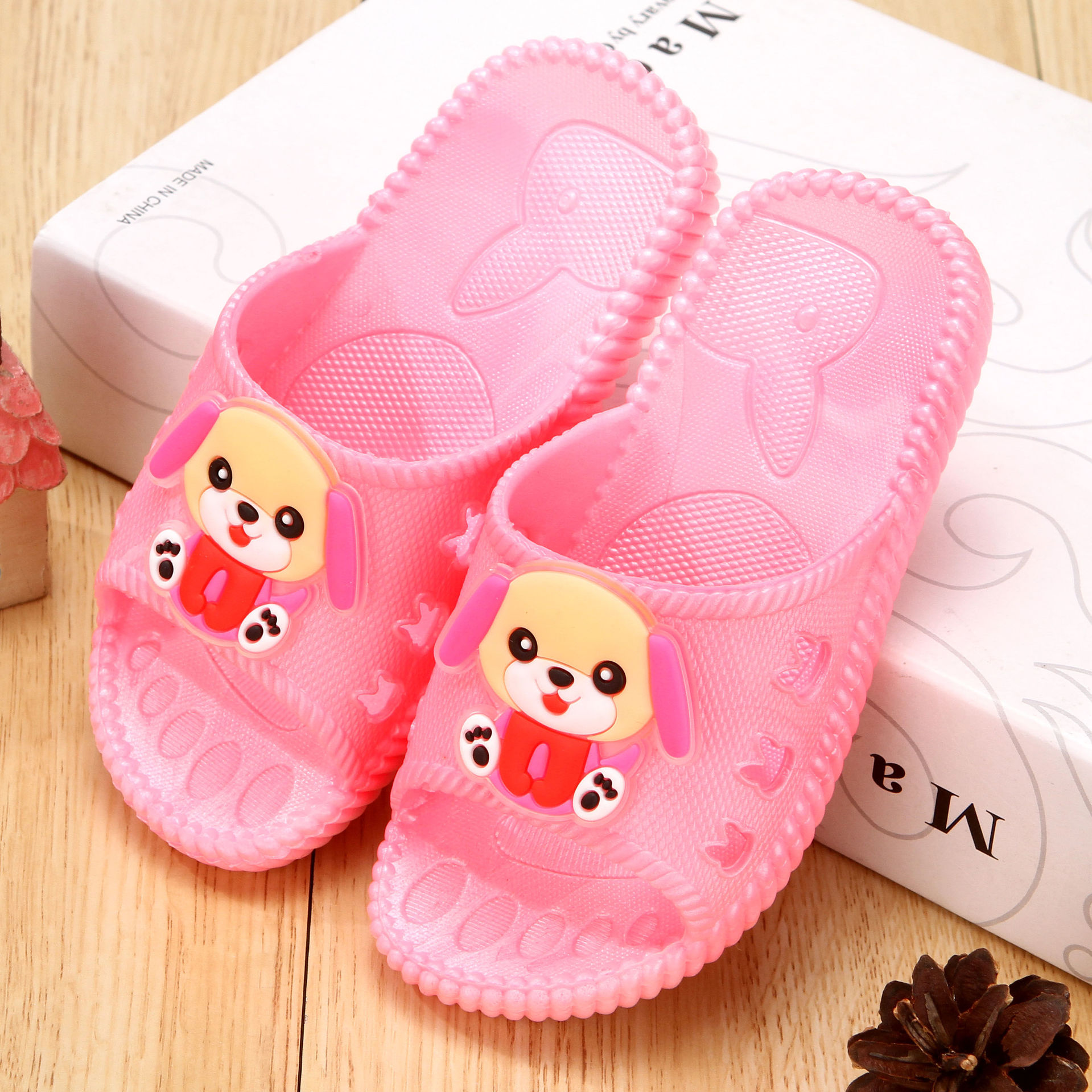 包邮儿童拖鞋夏季小孩宝宝卡通软底男童女童居家浴室厚底防滑夏天