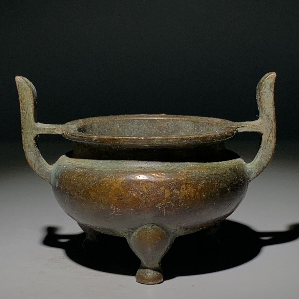 古董纯铜老物件三足鼎双耳香炉大明宣德款紫铜熏香炉摆件包老真品