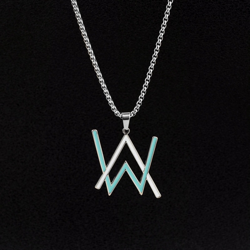 钛钢项链 双色双w长款毛衣链 夜光字母情侣项链 男女叠戴风项链