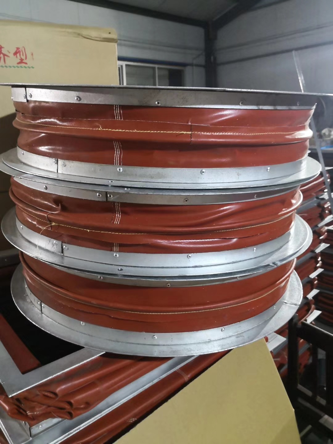 透气均匀尺寸稳定耐 磨耐高 温耐腐 蚀寿 命长通风帆布伸缩软连接