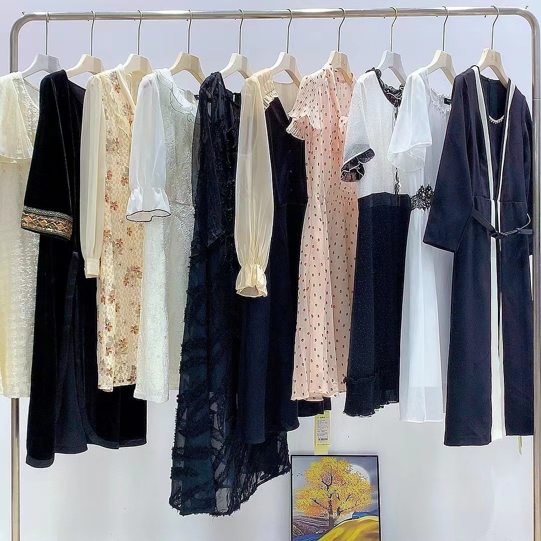 诗绪深圳品牌24夏甜美连衣裙系列品牌折扣女装批发实体店专柜正品