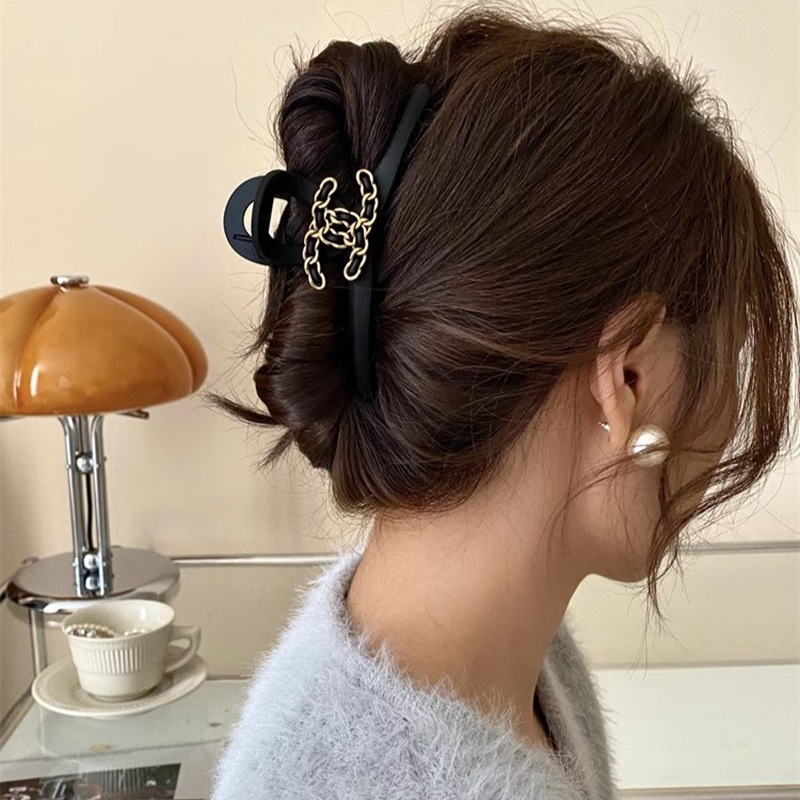 French Retro Black Chanel Style Grip Women's Back Head Updo Hairpin Headdress Online Influencer Refined Frosted Shark Clip