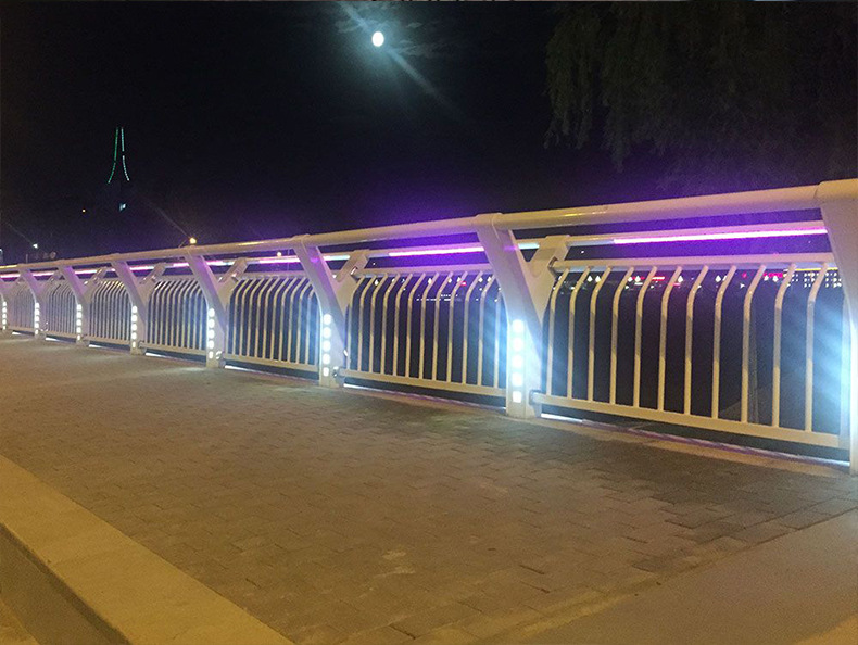 桥梁防撞护栏不锈钢 厂家定制 景观景区河道护栏 led灯光栏杆扶手