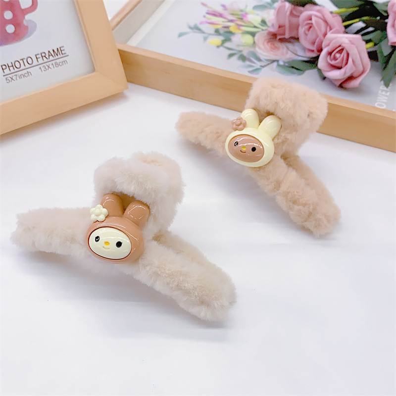 Autumn and Winter New Wholesale Little Girl plus-Sized 13cm Plush Barrettes with Milk Tea Color Cartoon Animal Grip