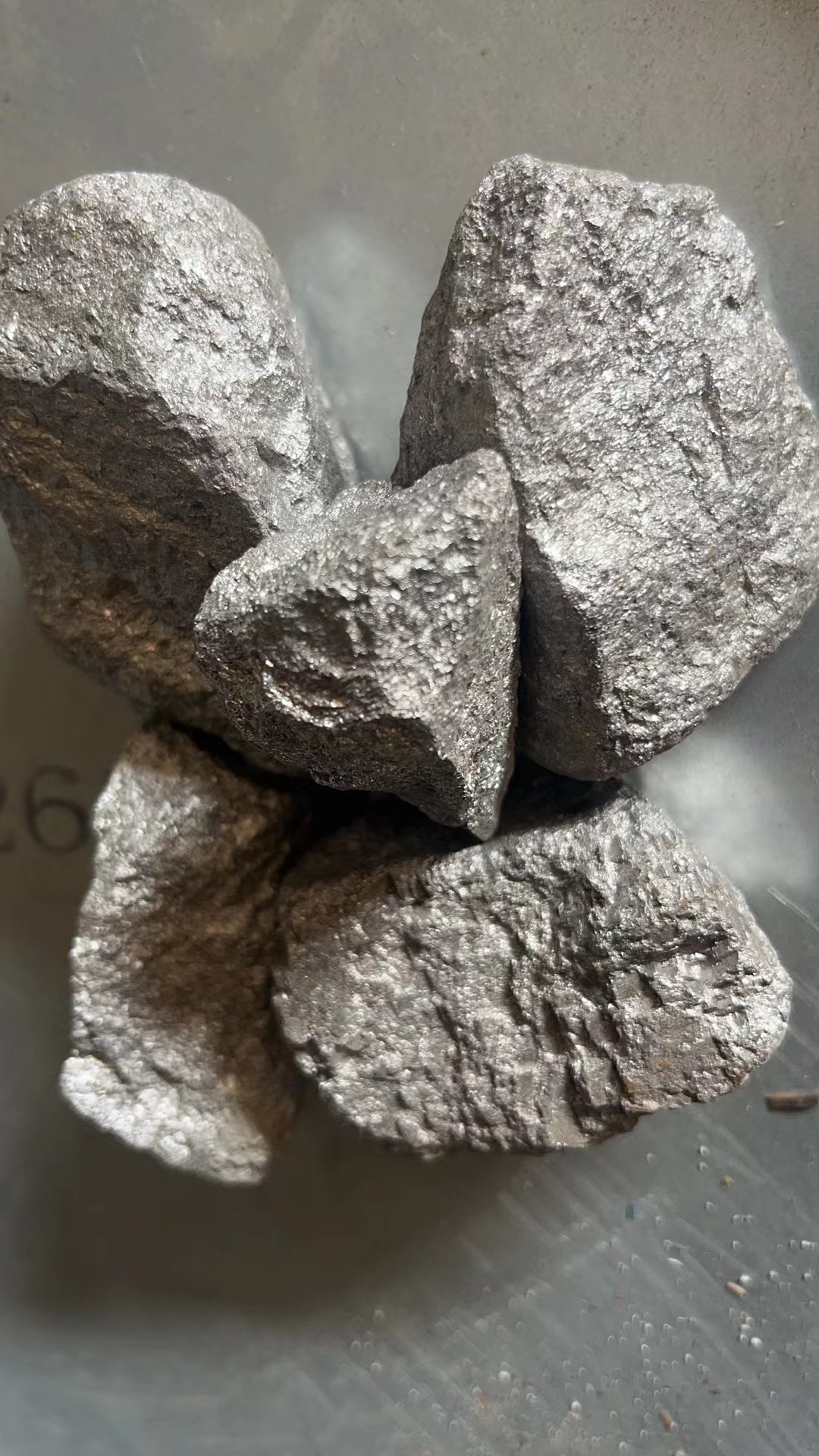 现货供应50钒铁80钒铁金属钒(v1≥99.95%v2≥99.9%v3≥99.5)