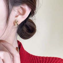 S925银针个性打结造型设计耳钉简约镂空耳环小巧新款潮流耳饰6288