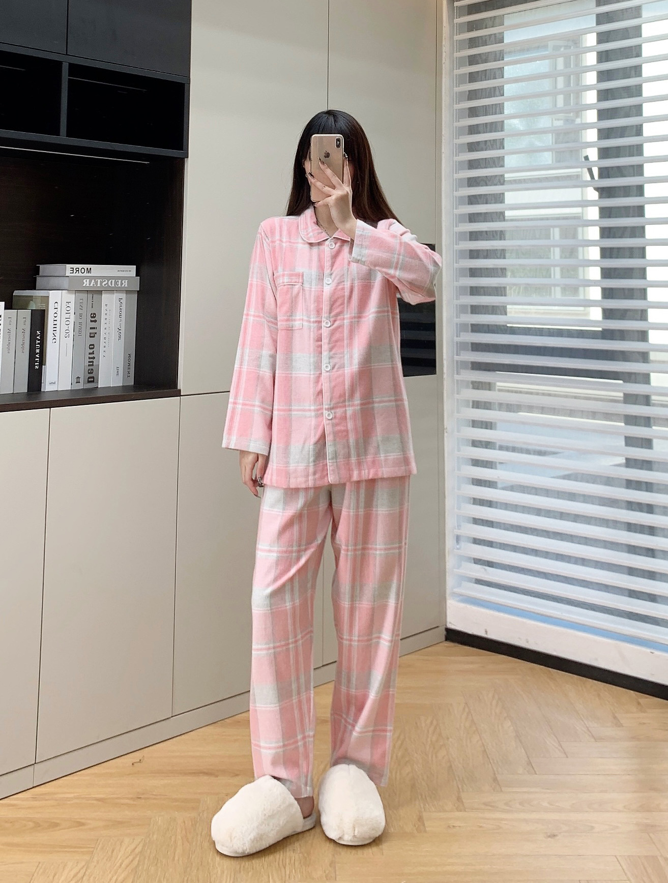 Really Comfortable Fried Japanese Plaid Flannel Cotton Pajamas Suit Men and Women Couple Style
