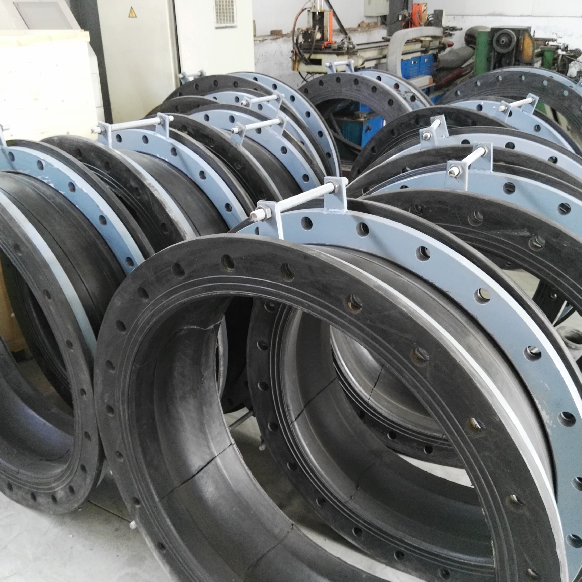 批发橡胶柔性膨胀节 大口径翻边橡胶软连接 kxt可曲挠橡胶软接头