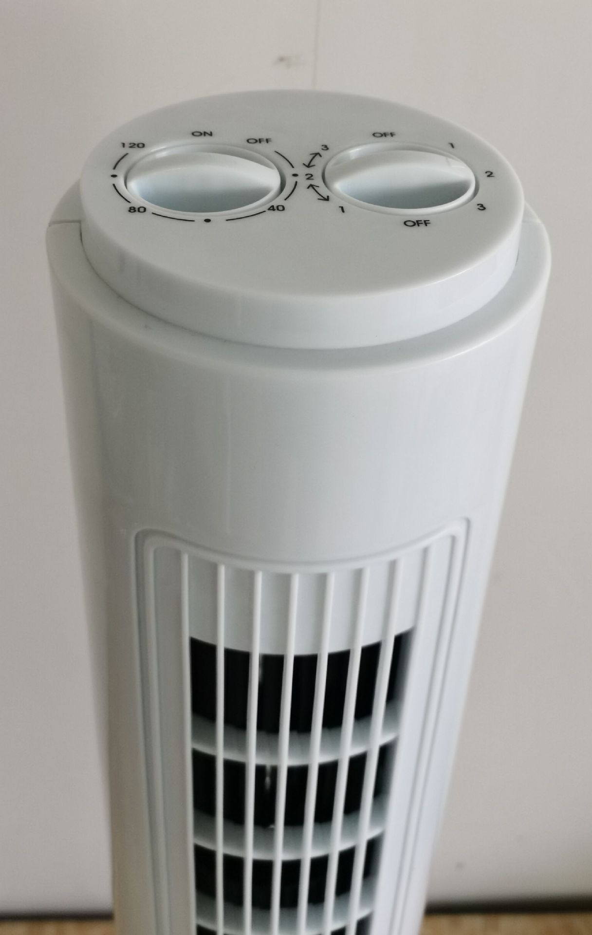 厂家直销新款电风扇静音无叶塔扇多功能塔扇定时旋转三速送风塔扇