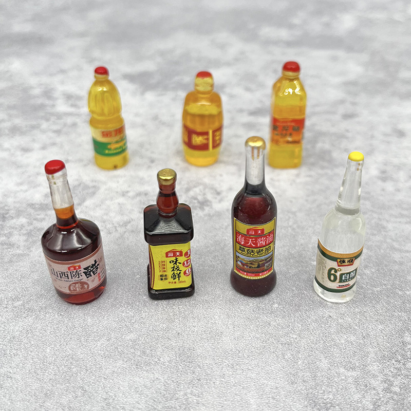 Mini Micro Landscape Condiment Soy Sauce Kitchen White Vinegar Miniature Simulation Bottle Barrettes DIY Ornament Small Accessories