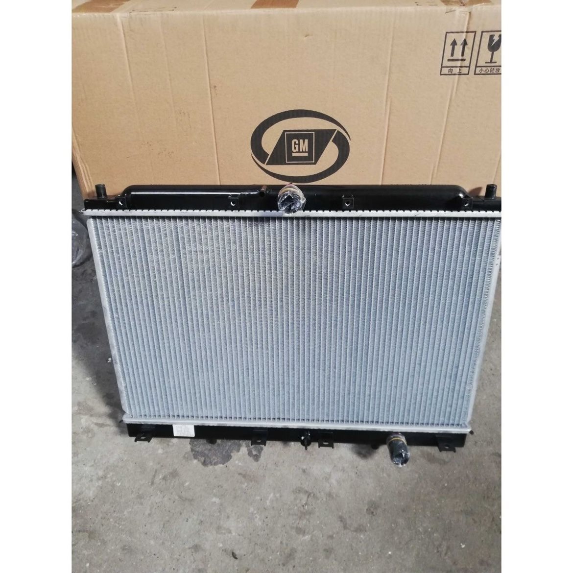 适用配套五菱荣光水箱散热器荣光货车发动机水箱6407水箱总成