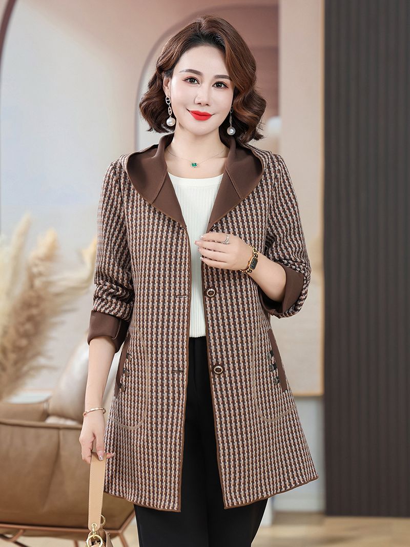 妈妈装春秋新格纹显瘦减龄洋气风衣外套优雅中老年人双面呢大衣