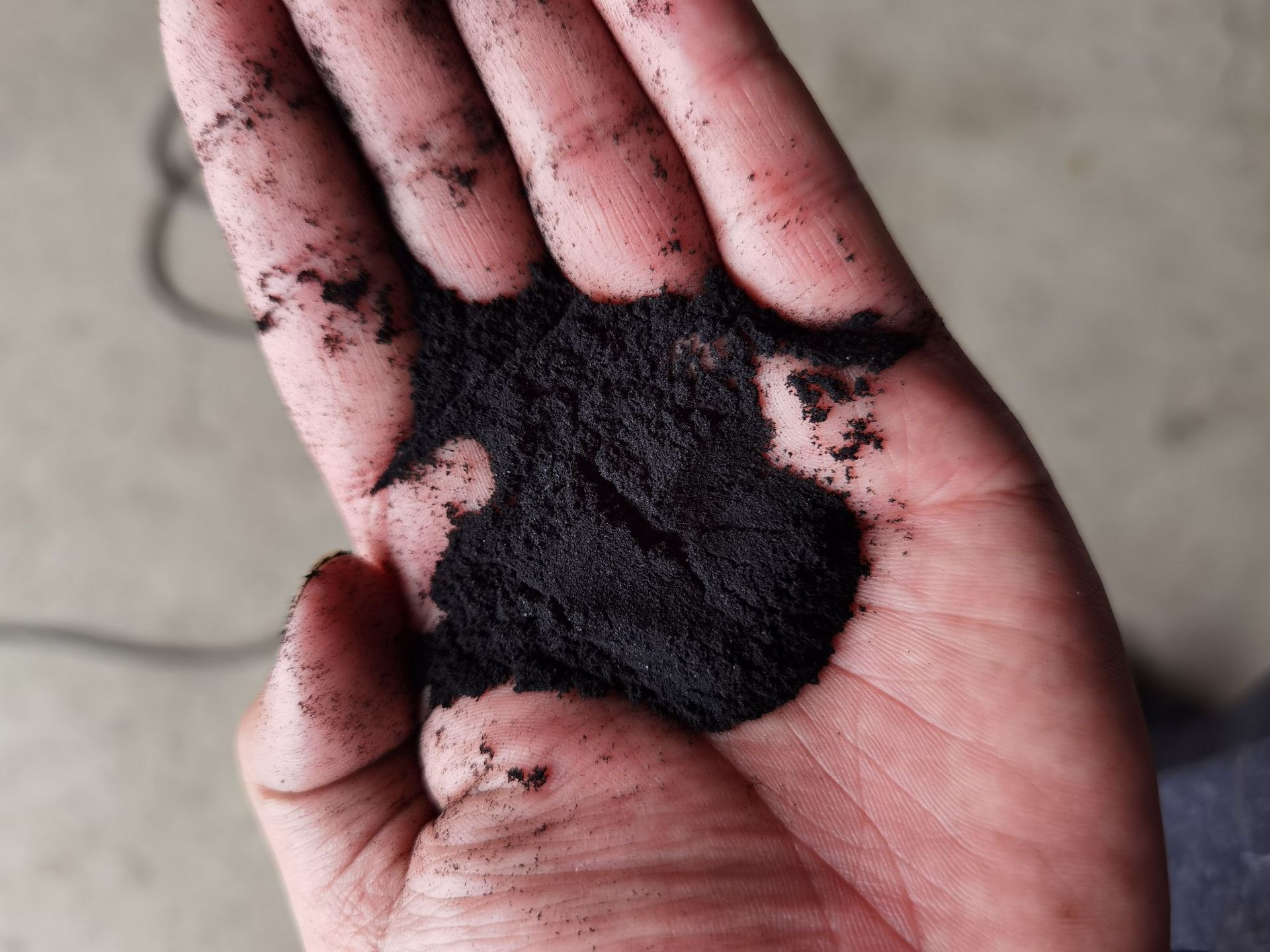 供应钢丝胎橡胶粉 沥青建材用橡胶粉60目 废旧轮胎粉橡胶颗粒