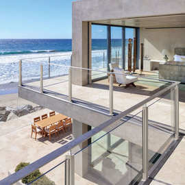 钢化玻璃栏杆楼梯