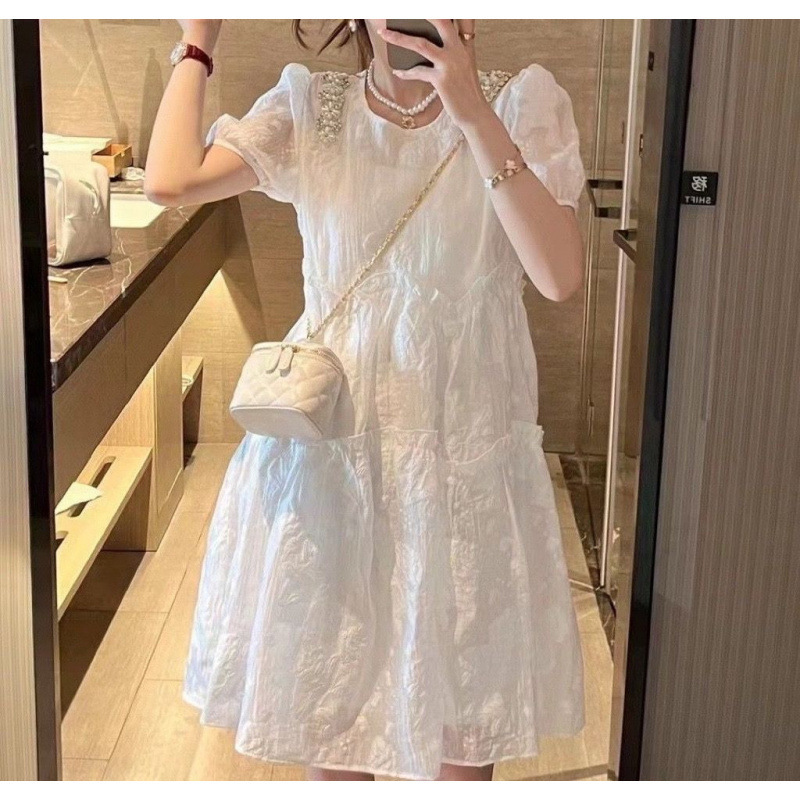 欧货高端重工大码钉钻泡泡袖白色连衣裙夏法式甜甜美仙女宽松娃娃